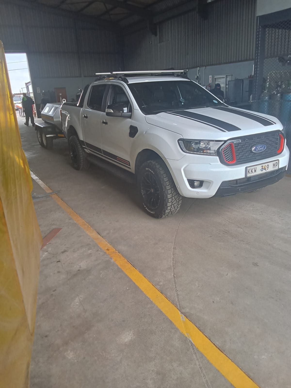 Workshop and equipment bay